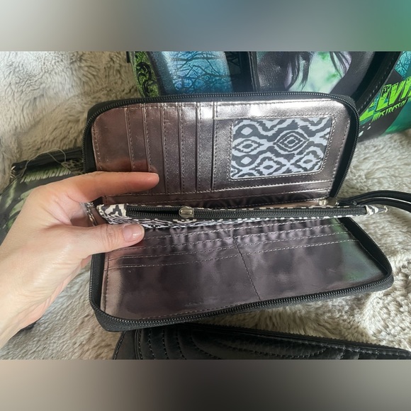 Steve Madden wallet - Picture 2 of 2